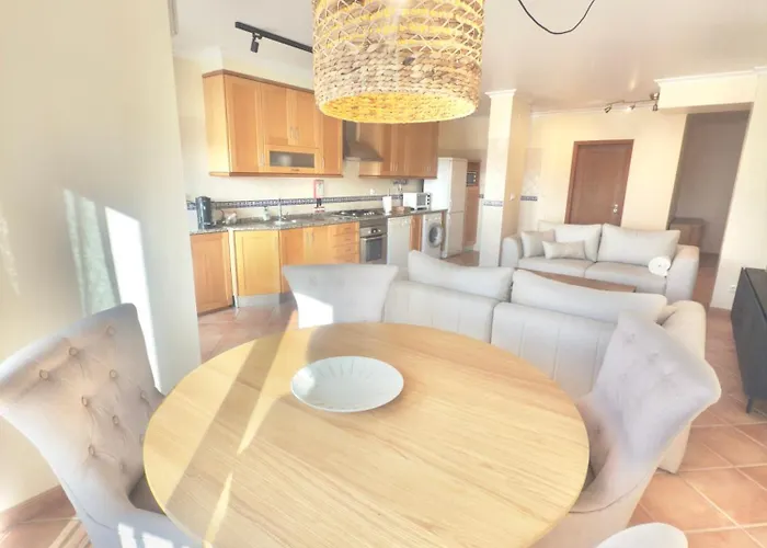 Casa De Sousa-refugio De Surf Entre Peniche E Ericeira * A dos Cunhados