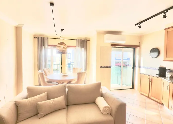 Apartman Casa De Sousa-refugio De Surf Entre Peniche E Ericeira A dos Cunhados