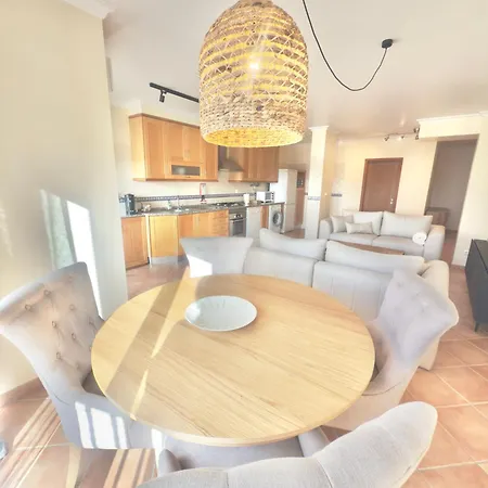 Casa De Sousa-refúgio De Surf Entre Peniche E Ericeira * A dos Cunhados