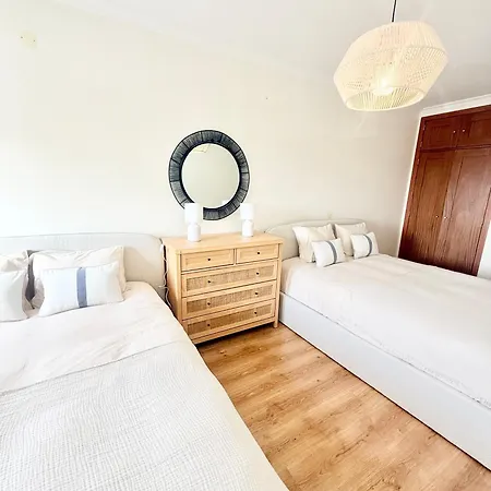 Casa De Sousa-refúgio De Surf Entre Peniche E Ericeira