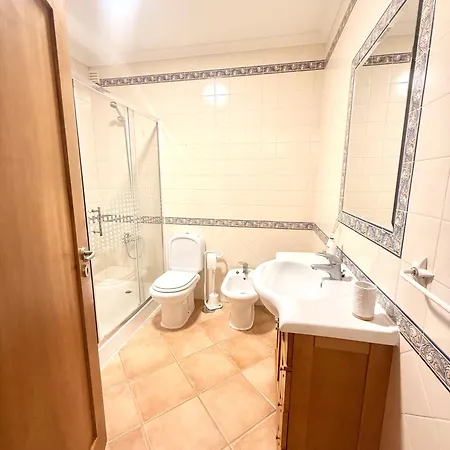 Casa De Sousa-refúgio De Surf Entre Peniche E Ericeira *